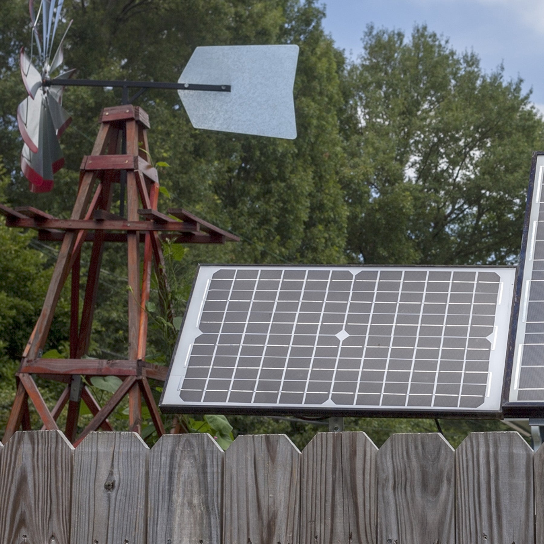 40 Watt, 12V Single Cell Monocrystalline Solar Panel