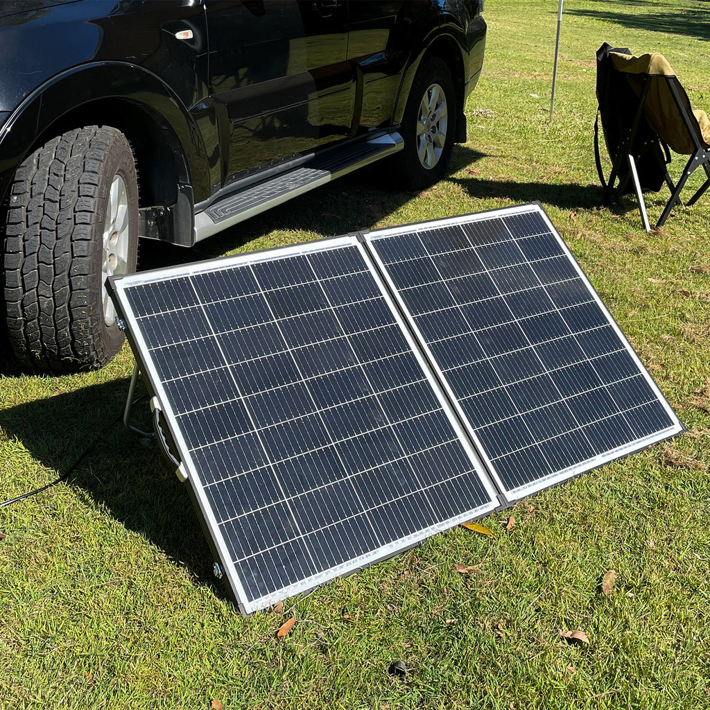 200W, 12V Portable Folding Solar Kit With Dual Charge Feature